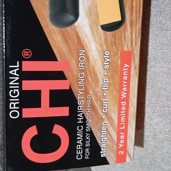 Original CHI Ceramic Hairstyling Iron, NWT, New in Box - Picture 3 of 6